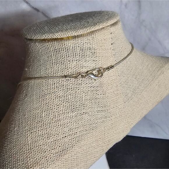 Boutique New Sodalite Star pendant on chain - Picture 6 of 8